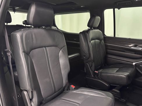 Used 2022 Jeep Wagoneer Series II w/ Convenience Group I image 22