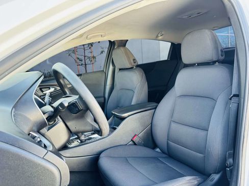 Used 2022 Chevrolet Malibu LT image 10