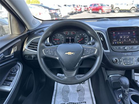Used 2023 Chevrolet Malibu LT image 14
