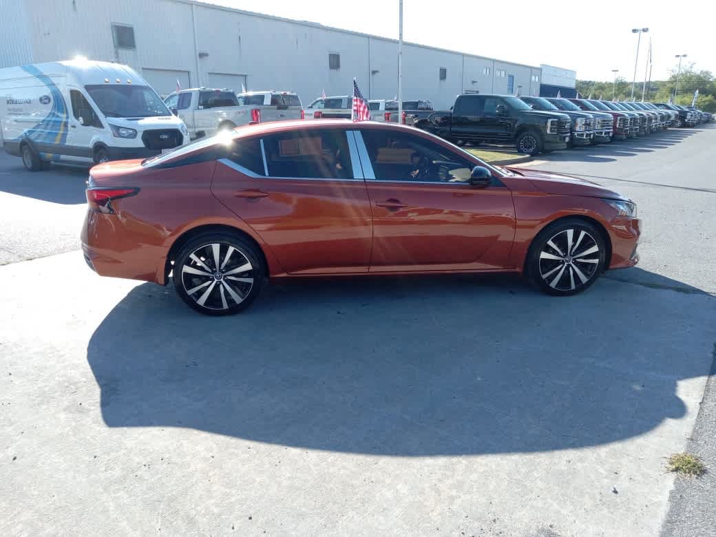 Used 2020 Nissan Altima 2.5 SR w/ Premium Package AWD/4WD image 8