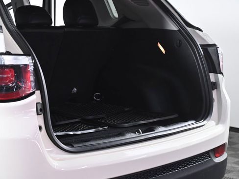 Used 2019 Jeep Compass Trailhawk image 31