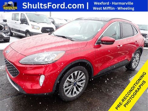Used 2022 Ford Escape Titanium w/ Class II Trailer Tow Package image 1
