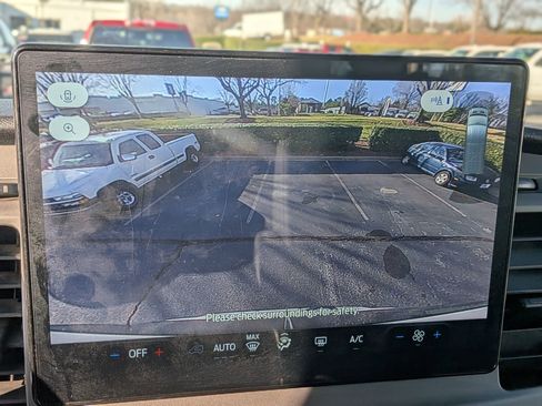 Used 2022 Ford Transit 350 XLT image 29