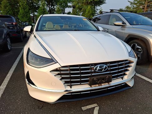 Certified 2022 Hyundai Sonata SEL w/ Cargo Package FWD image 4