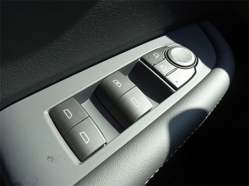 New 2026 Buick Enclave Preferred w/ Power Package image 24