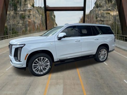 New 2026 Cadillac Escalade Luxury w/ LPO, Floor Liner Package AWD/4WD image 4