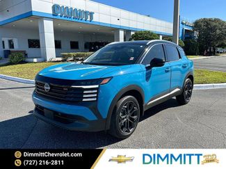 Used 2025 Nissan Kicks SR w/ Illumination Package video 1