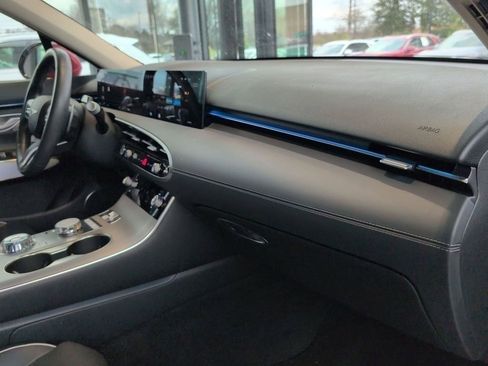 Used 2026 Genesis GV70 2.5T Advanced image 21