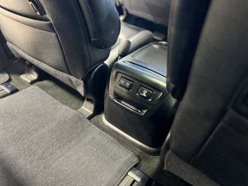 Used 2019 Toyota Sienna SE Premium image 29