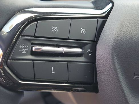 Used 2025 Chevrolet Equinox RS FWD image 11