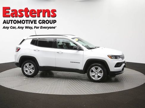 Used 2022 Jeep Compass Latitude w/ Convenience Group AWD/4WD image 46