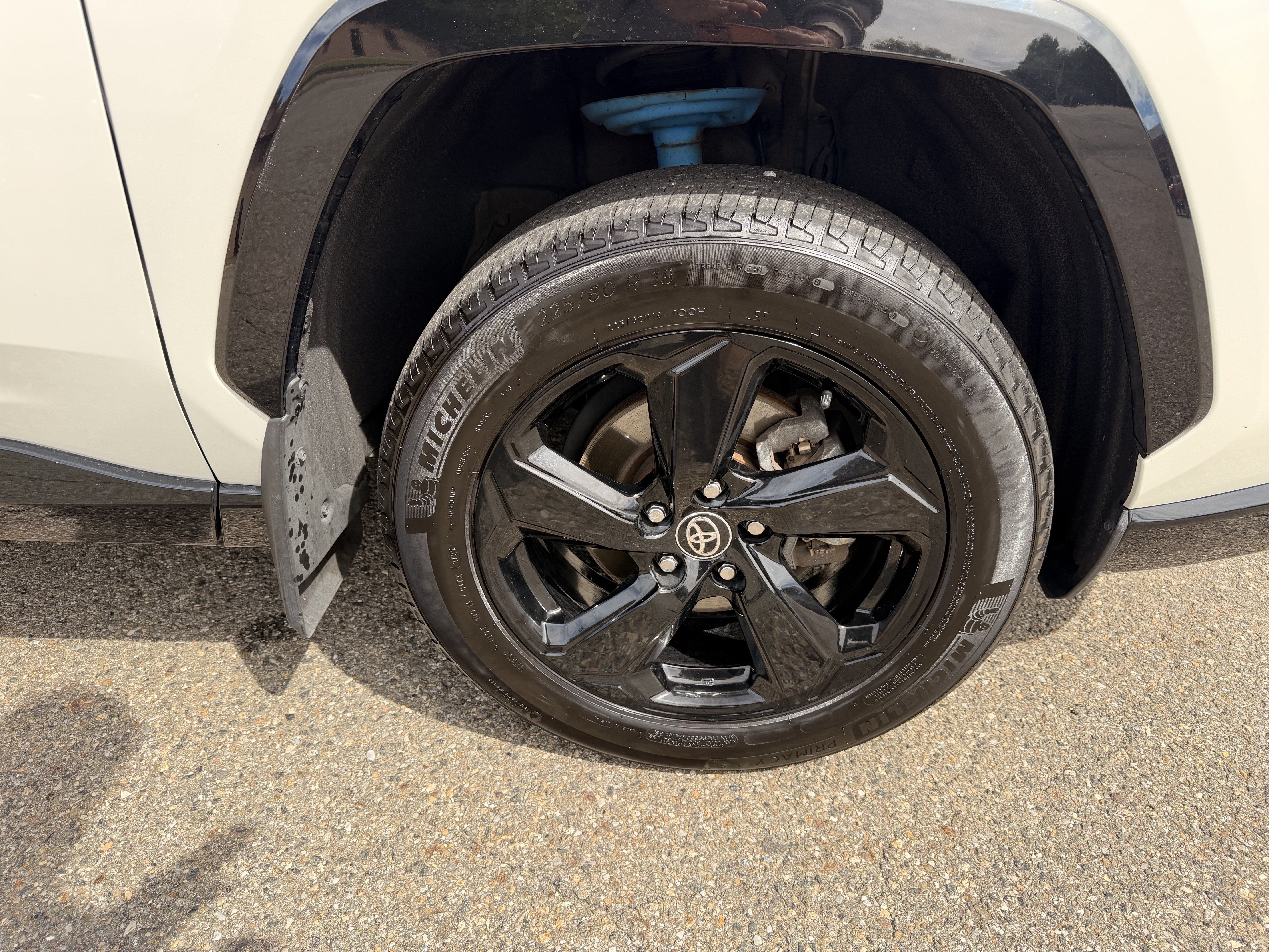 Used 2021 Toyota RAV4 XSE AWD/4WD image 11