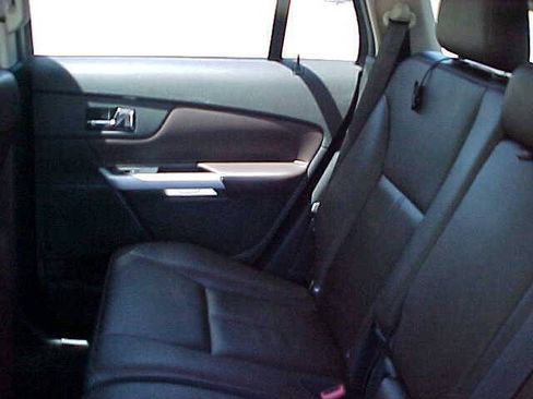 Used 2013 Ford Edge Limited AWD/4WD image 10