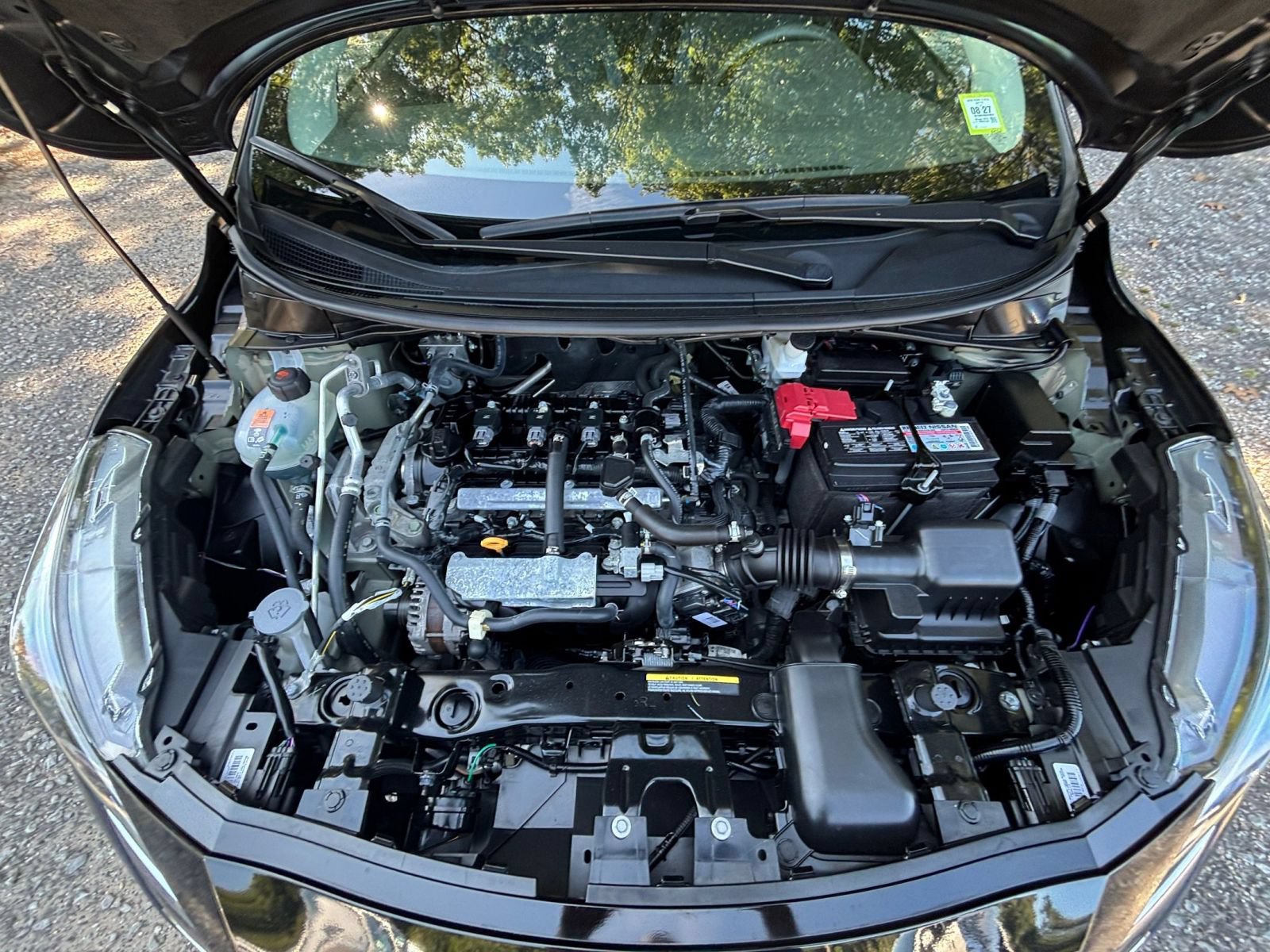 Used 2025 Nissan Versa SV FWD image 32