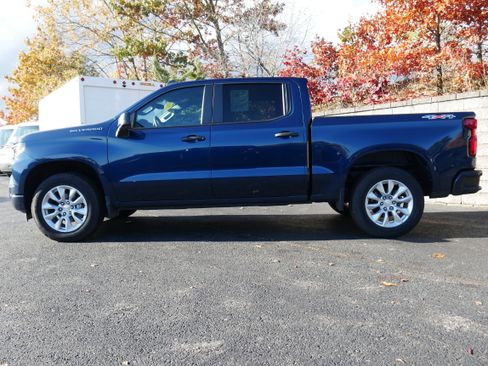 Certified 2023 Chevrolet Silverado 1500 Custom image 3