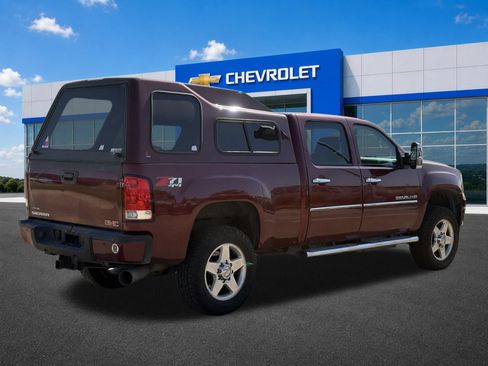 Certified 2014 GMC Sierra 3500 Denali w/ Suspension Package, Off-Road AWD/4WD image 7