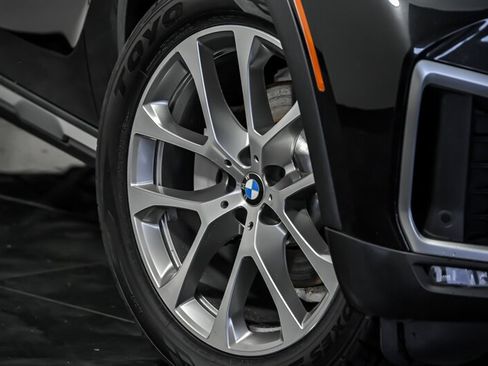 Used 2021 BMW X6 xDrive40i w/ Premium Package 2 AWD/4WD image 3