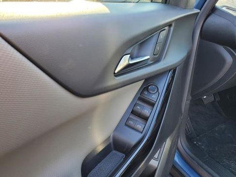 New 2026 Chevrolet Equinox LT image 8