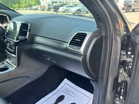Used 2021 Jeep Grand Cherokee Limited AWD/4WD image 20