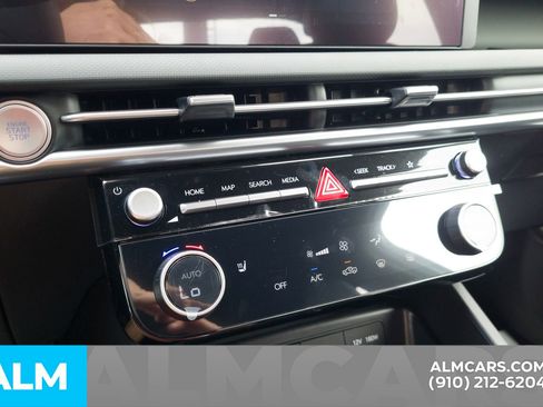 Used 2025 Hyundai Santa Cruz SEL image 25