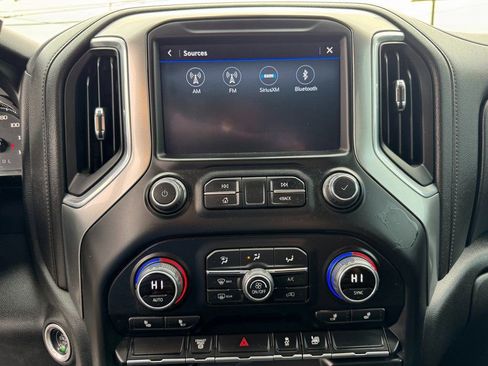 Used 2022 Chevrolet Silverado 3500 LT w/ Convenience Package AWD/4WD image 39