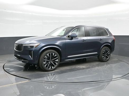 New 2026 Volvo XC90 B5 Plus w/ Protection Package Premier AWD/4WD image 3