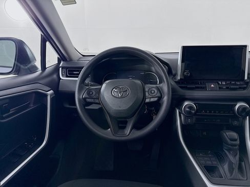 Used 2024 Toyota RAV4 LE AWD/4WD image 20