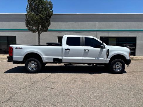 Used 2023 Ford F250 XL w/ XL Off-Road Package AWD/4WD image 2