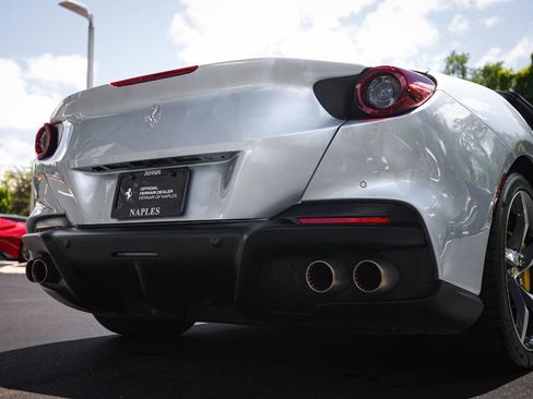 Certified 2023 Ferrari Portofino M image 17