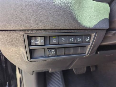 New 2026 Toyota Tundra Limited AWD/4WD image 17