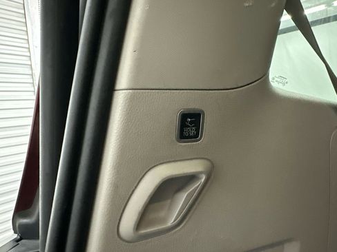 Used 2022 Jeep Wagoneer Series II AWD/4WD image 22