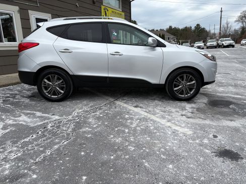 Used 2014 Hyundai Tucson SE image 4