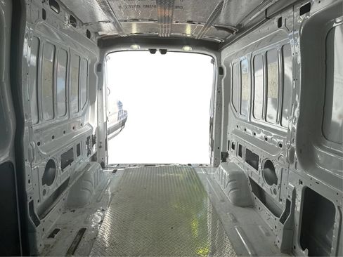 Used 2017 Ford Transit 250 148 Medium Roof RWD image 15