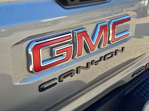 Used 2023 GMC Canyon AT4X AWD/4WD image 9