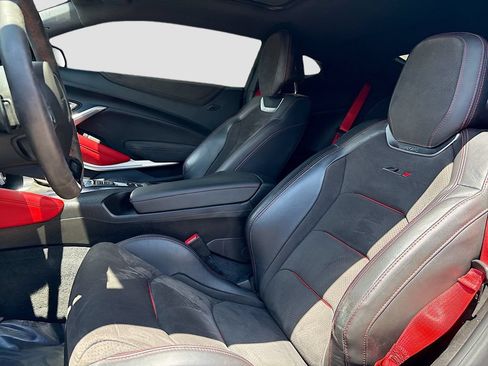 Used 2021 Chevrolet Camaro ZL1 RWD image 22