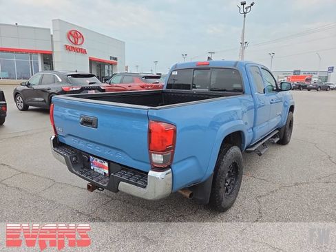 Used 2019 Toyota Tacoma SR5 AWD/4WD image 26