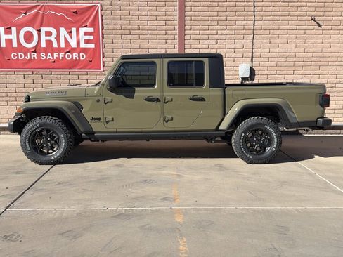 New 2025 Jeep Gladiator Sport AWD/4WD image 2