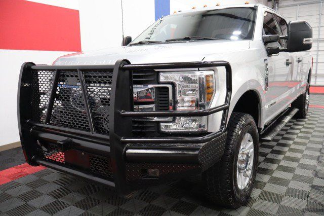 Used 2019 Ford F350 XLT w/ XLT Value Package AWD/4WD image 3