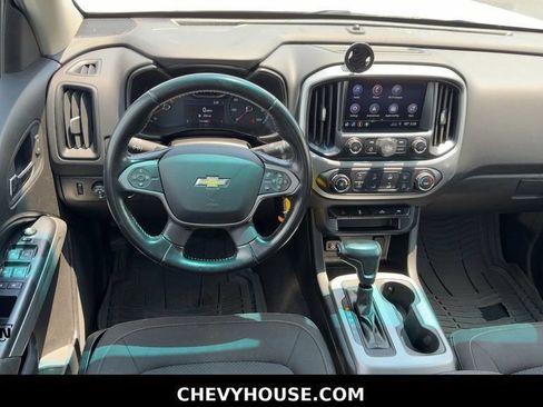 Used 2020 Chevrolet Colorado LT w/ LT Convenience Package AWD/4WD image 13