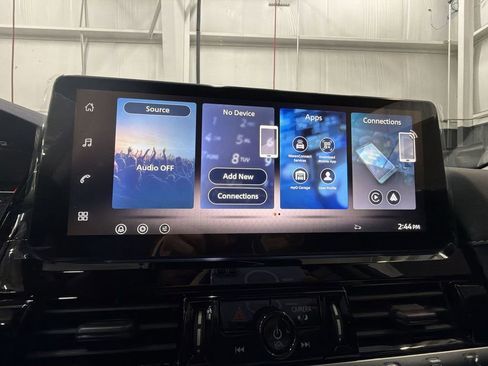 New 2026 Nissan Pathfinder SV image 18