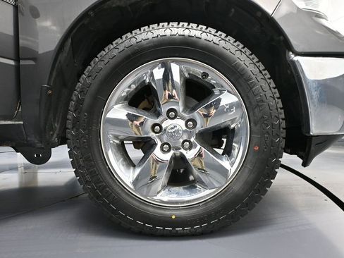 Used 2019 RAM 1500 ST w/ SXT Plus Group AWD/4WD image 16