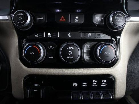 Used 2020 RAM 2500 Laramie AWD/4WD image 6