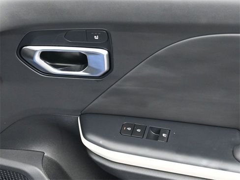 Used 2025 Kia K4 GT-Line image 33