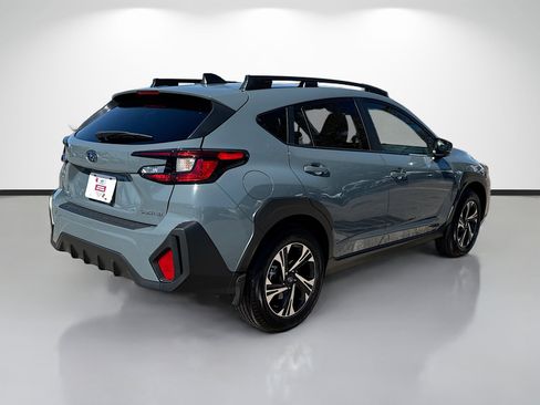 Certified 2025 Subaru Crosstrek 2.0i Premium image 3