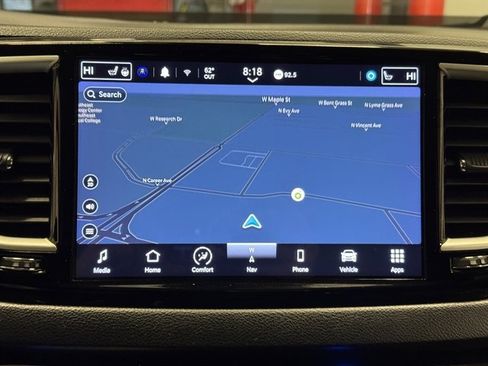 Used 2022 Chrysler Pacifica Touring-L w/ Uconnect Theater Family Group image 33