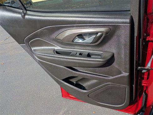 Used 2023 GMC Terrain SLE w/ Driver Convenience Package image 28