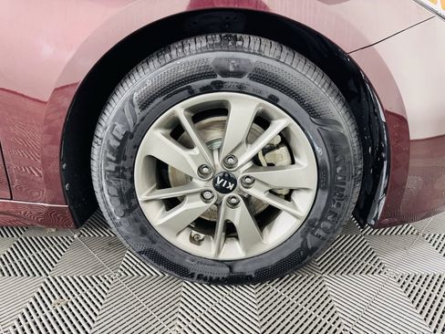 Used 2016 Kia Optima LX w/ Technology Package image 30