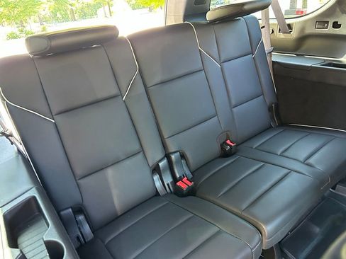 Used 2023 Cadillac Escalade ESV Premium Luxury RWD image 48
