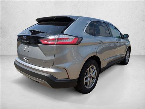 Used 2023 Ford Edge SEL AWD/4WD image 5