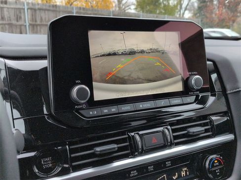 New 2025 Nissan Pathfinder SV image 13